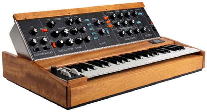 Minimoog Model D