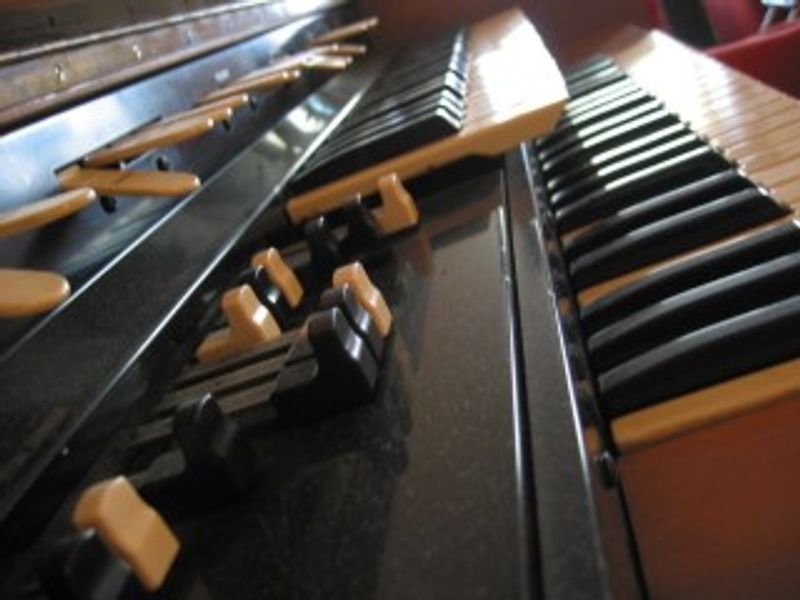 L-100