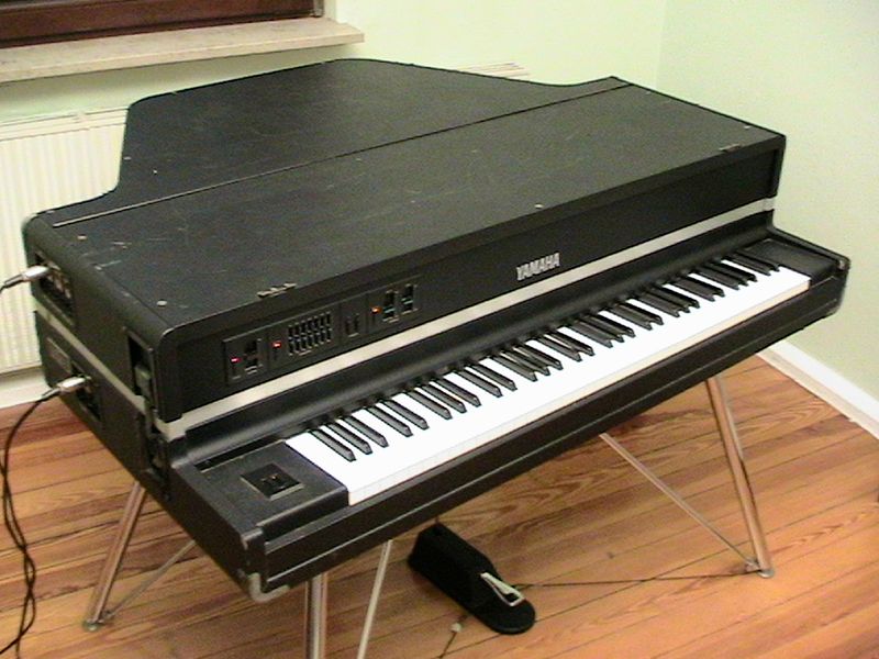 Yamaha CP-70