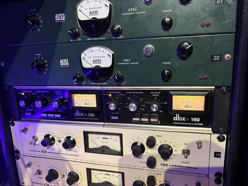 160 VU