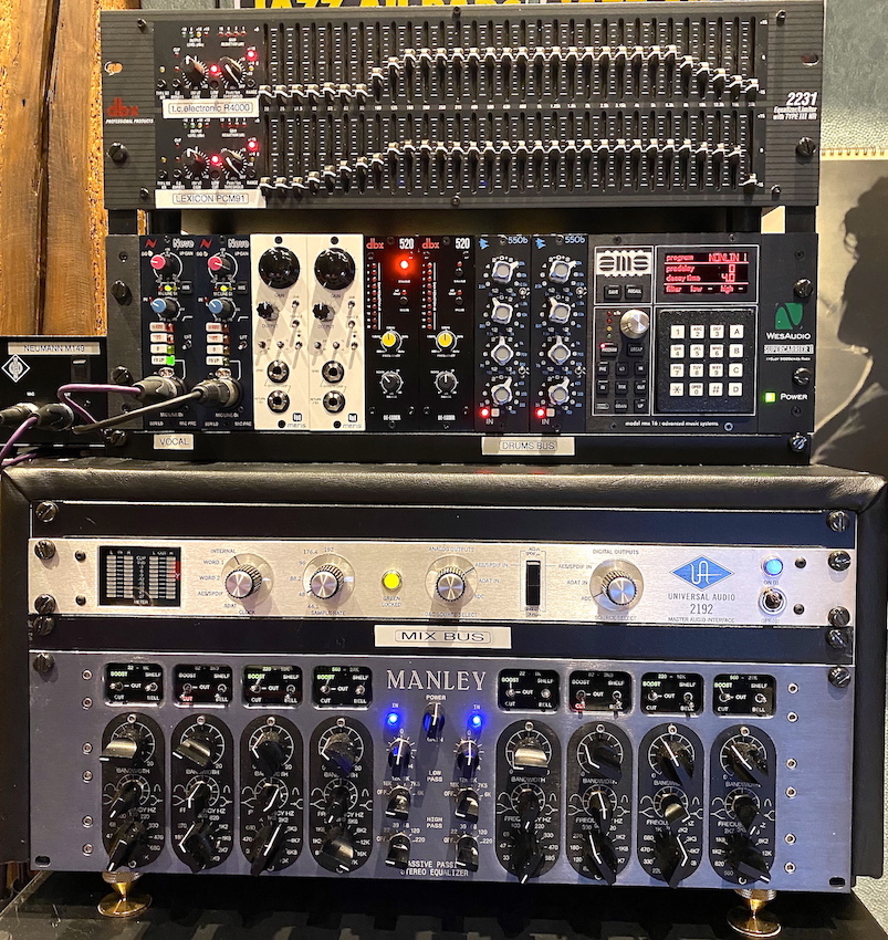 EQ