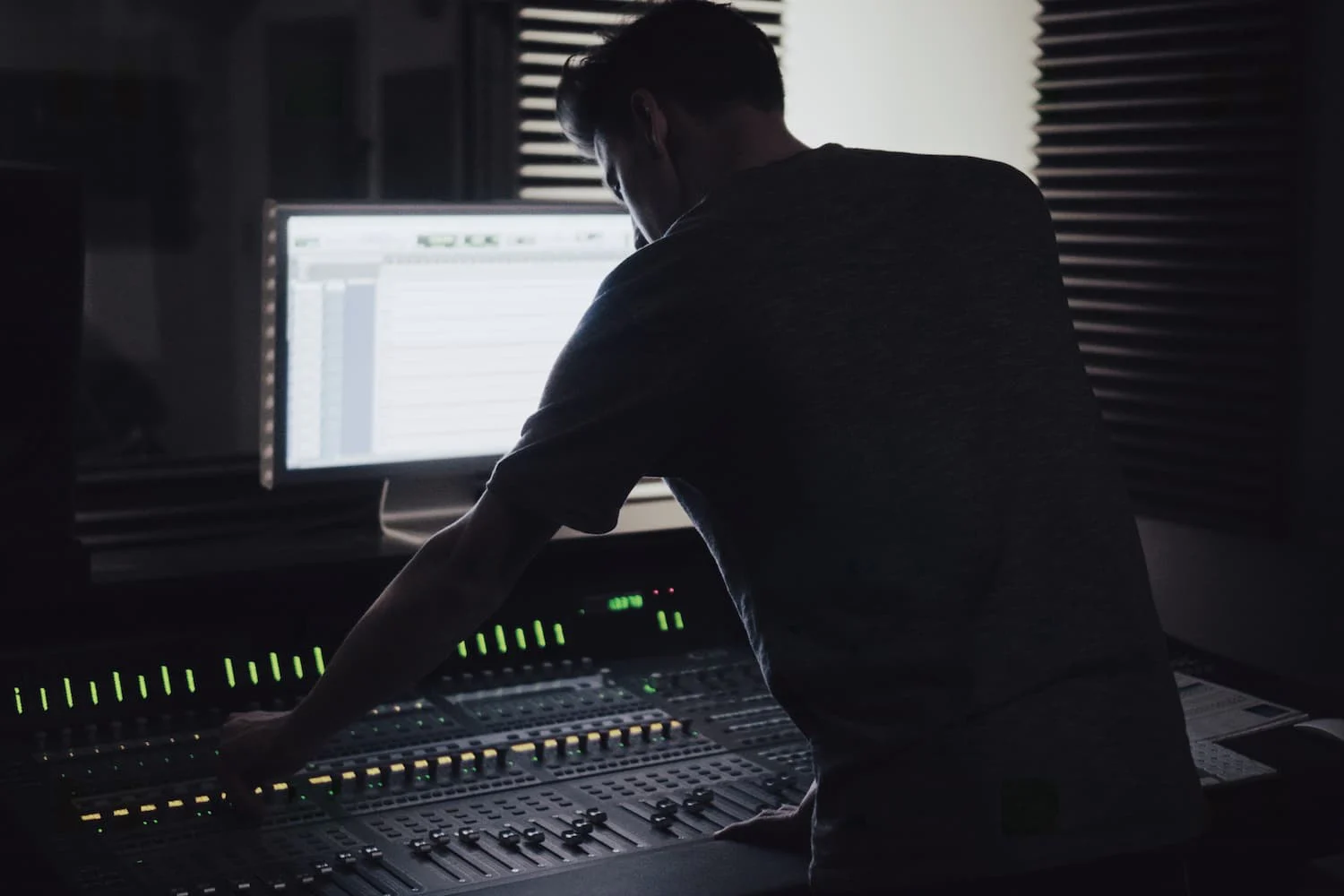 Sound Engineer 