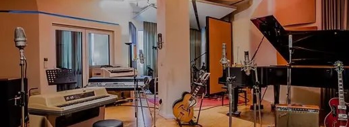 LowSwing Studio